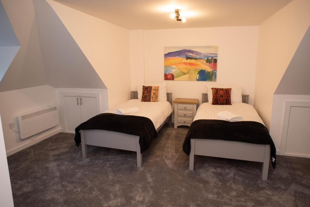 Walnut Flats: Cozy 2-bedroom Near Oxford With Netflix & Parking *